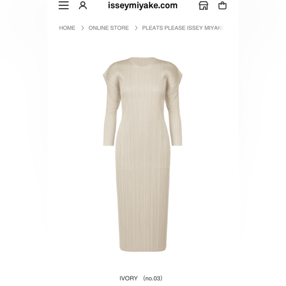 PLEATS PLEASE ISSEY MIYAKE